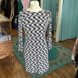 Michael Kors Black/White Shift Dress Size Medium